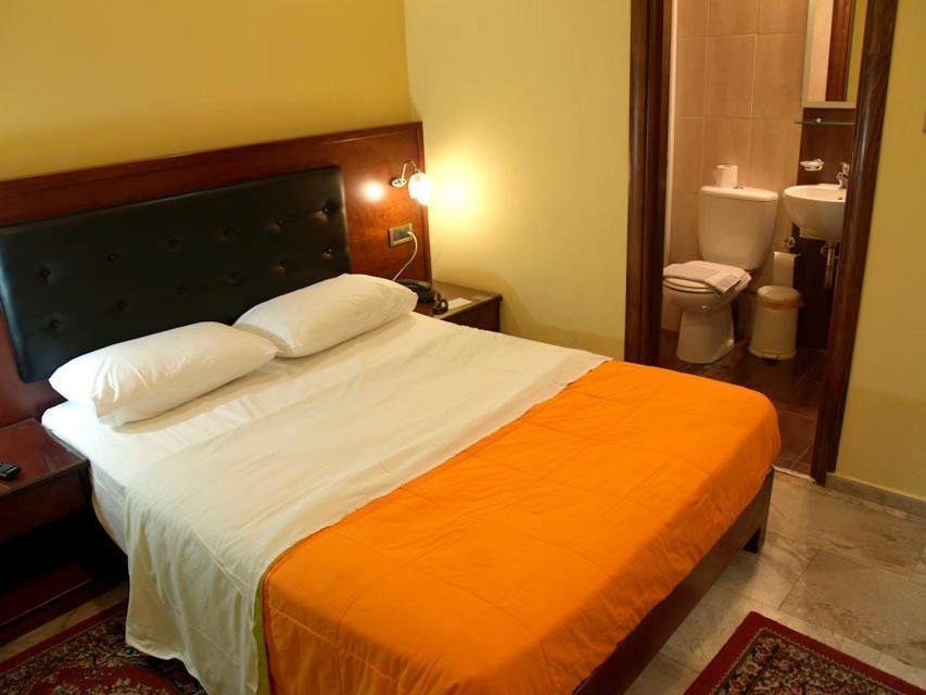Hotel Filoxenia خانيا المظهر الخارجي الصورة