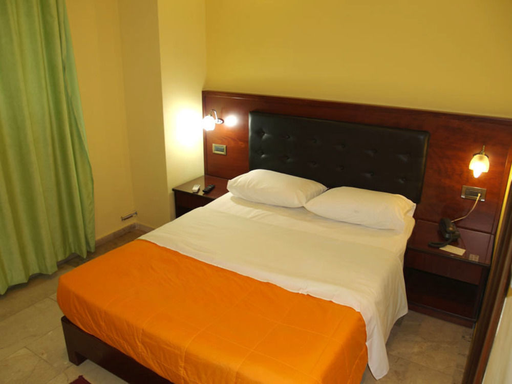 Hotel Filoxenia خانيا المظهر الخارجي الصورة